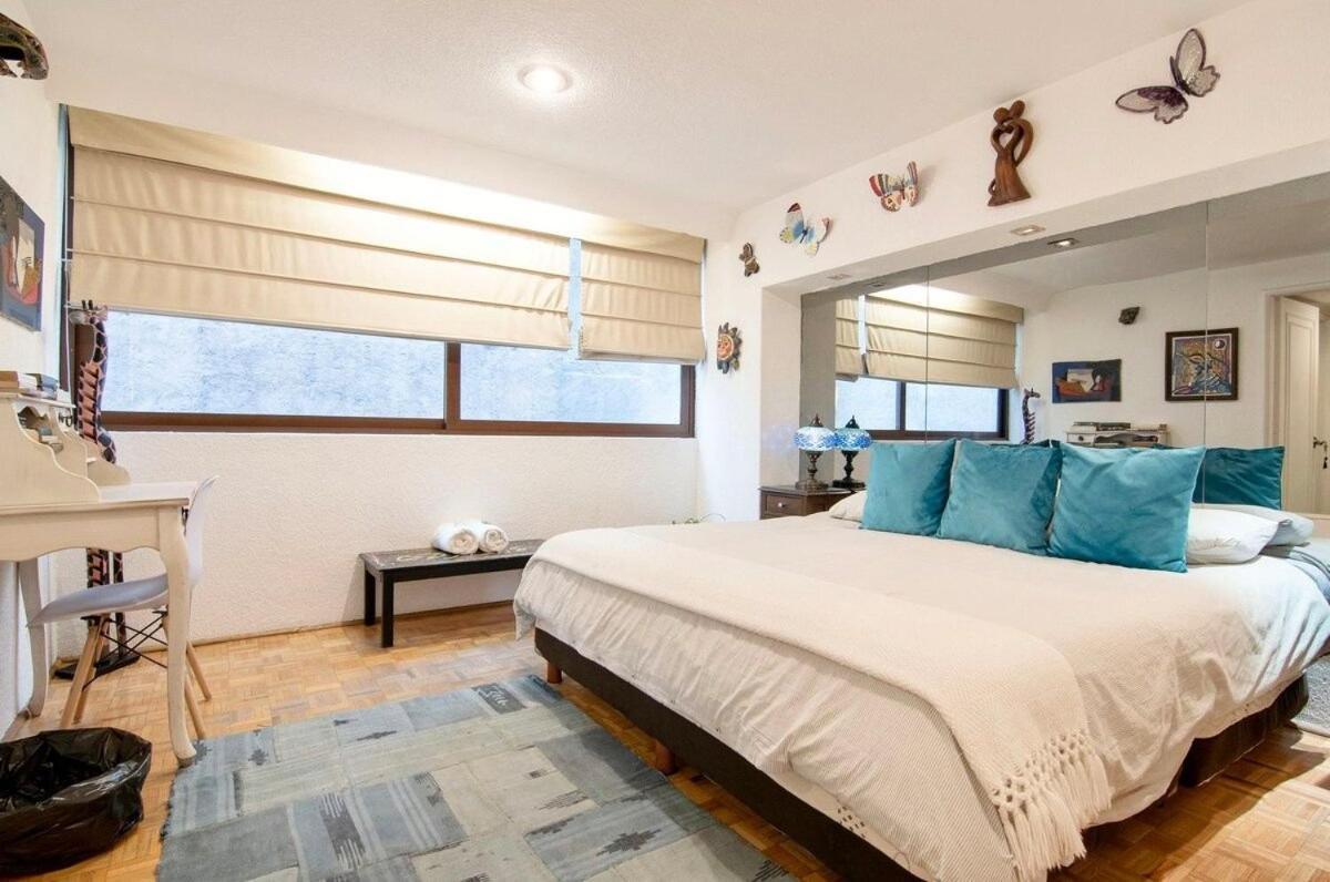 Eclectic Jungle: 4 Bedrooms In Beautifull Polanco Apartment Mexico City