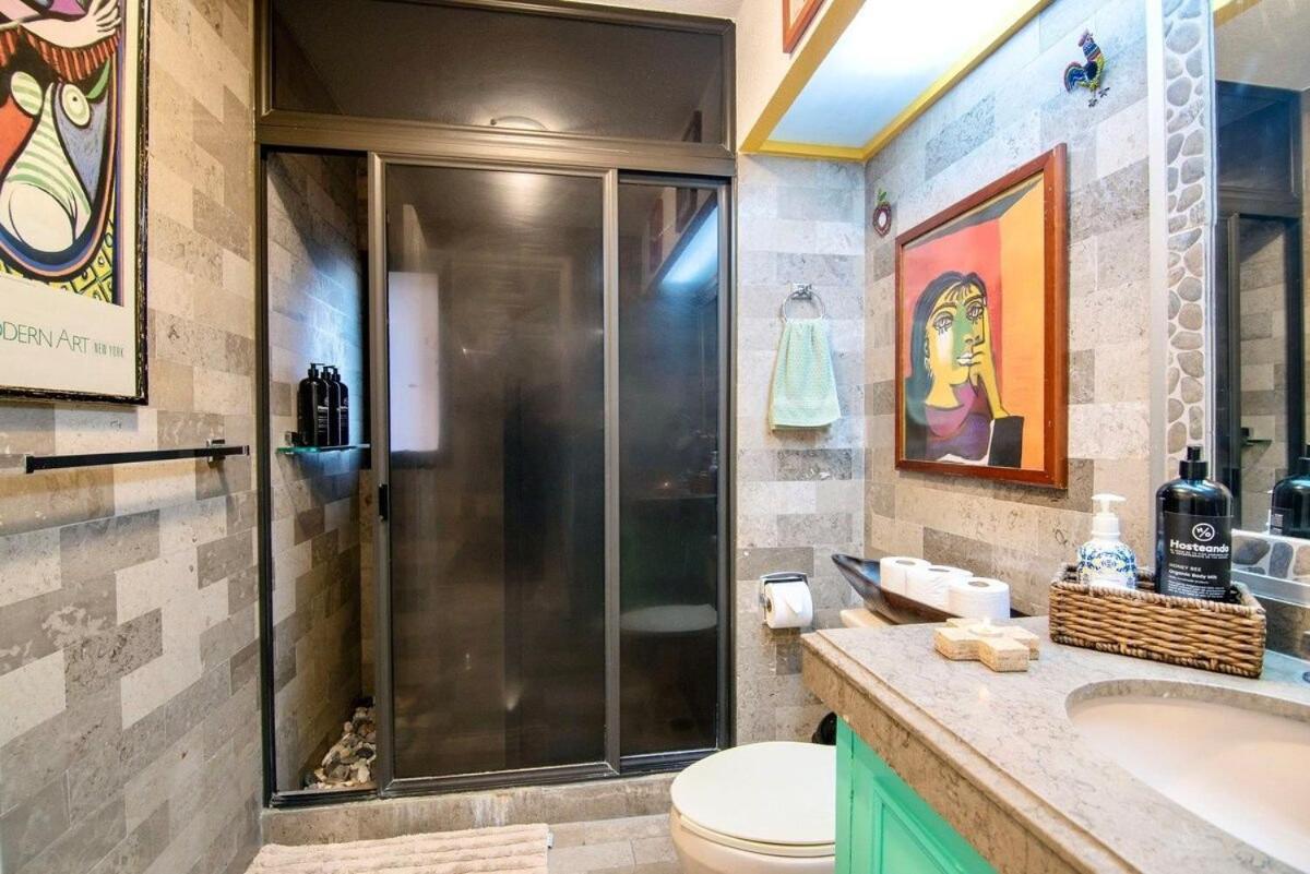 Eclectic Jungle: 4 Bedrooms In Beautifull Polanco Mexico City