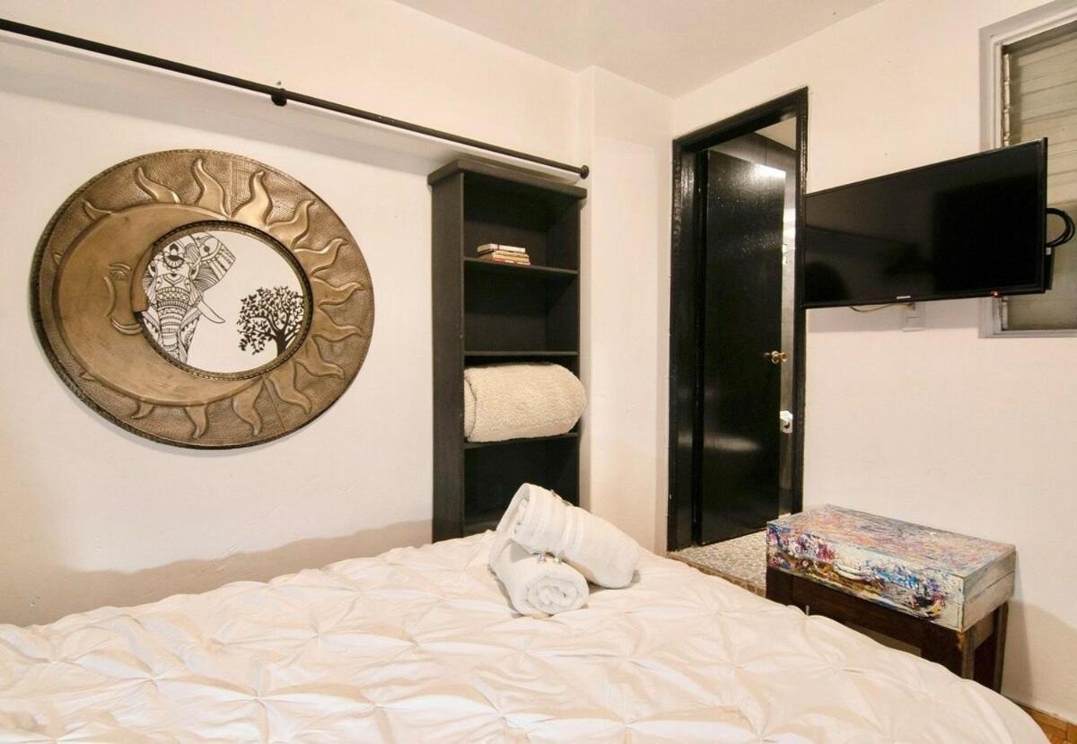 Eclectic Jungle: 4 Bedrooms In Beautifull Polanco Apartment *