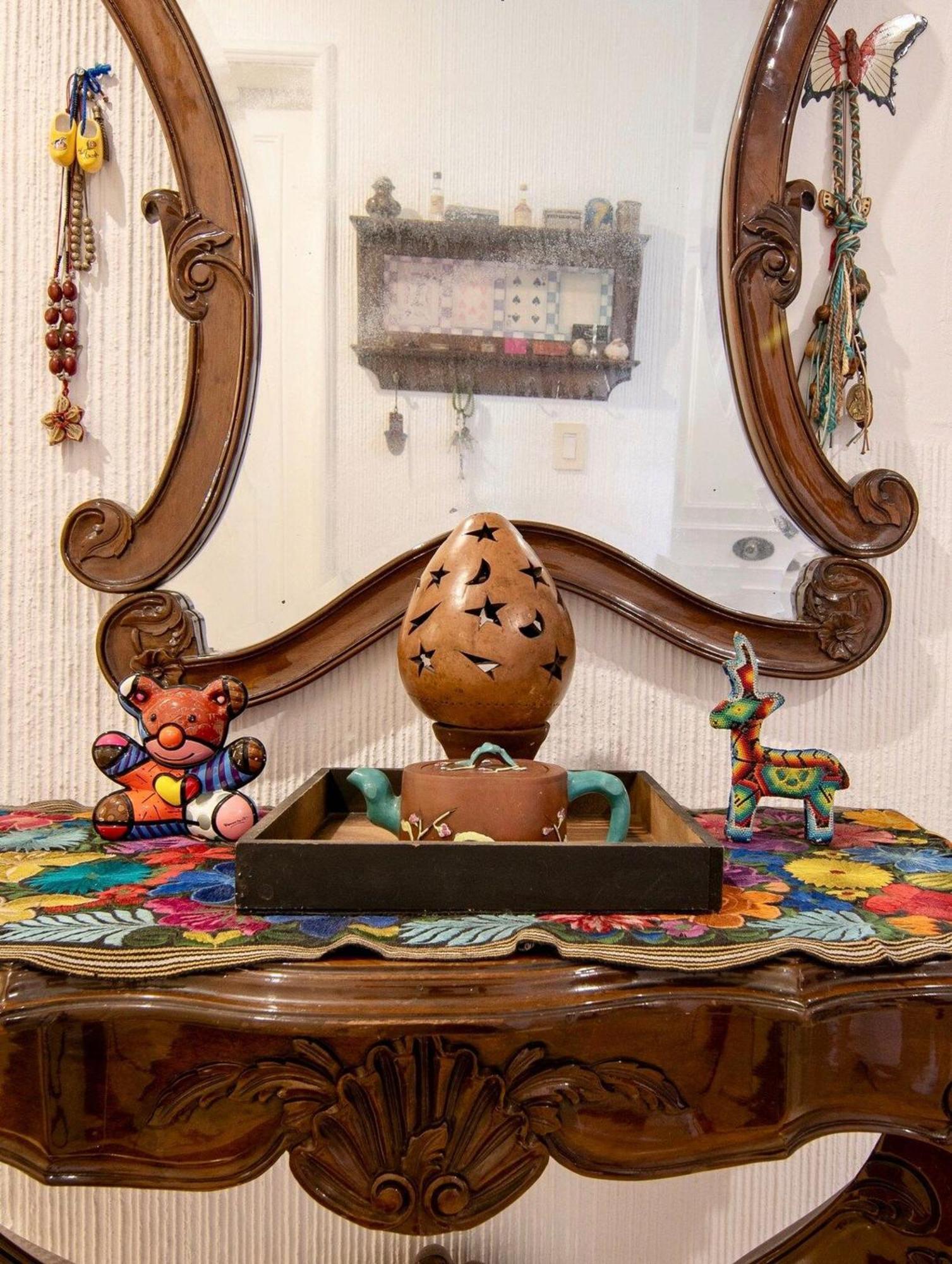 Eclectic Jungle: 4 Bedrooms In Beautifull Polanco